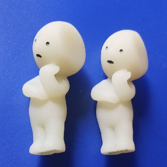 Set of 2 Smiski Living Figurines - Thinking - Picture 1 of 3
